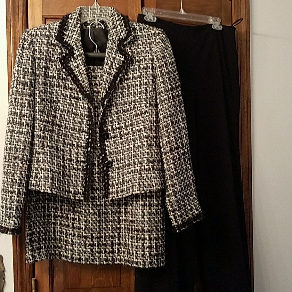 Larry Levine 3 piece suit.